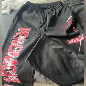 5/45$ or 10/80$

Graphic Men's Sweatpants with Adjustable Cuffed Bottom